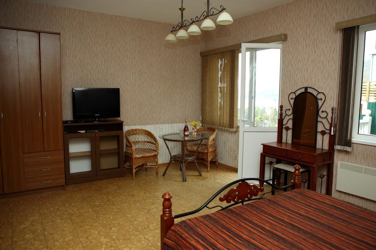 Mamzyshkha Guest House Gagra Exterior foto